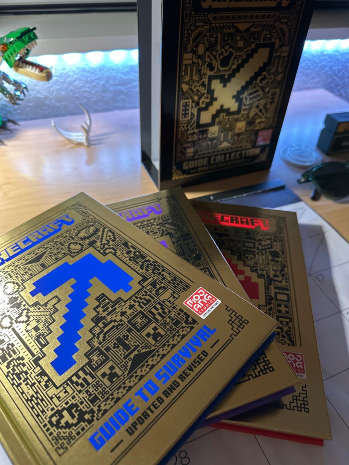 Minecraft: Guide Collection 4-Book Boxed Set (Updated): Survival (Updated), Creative (Updated), Redstone (Updated), Combat customer photo 1