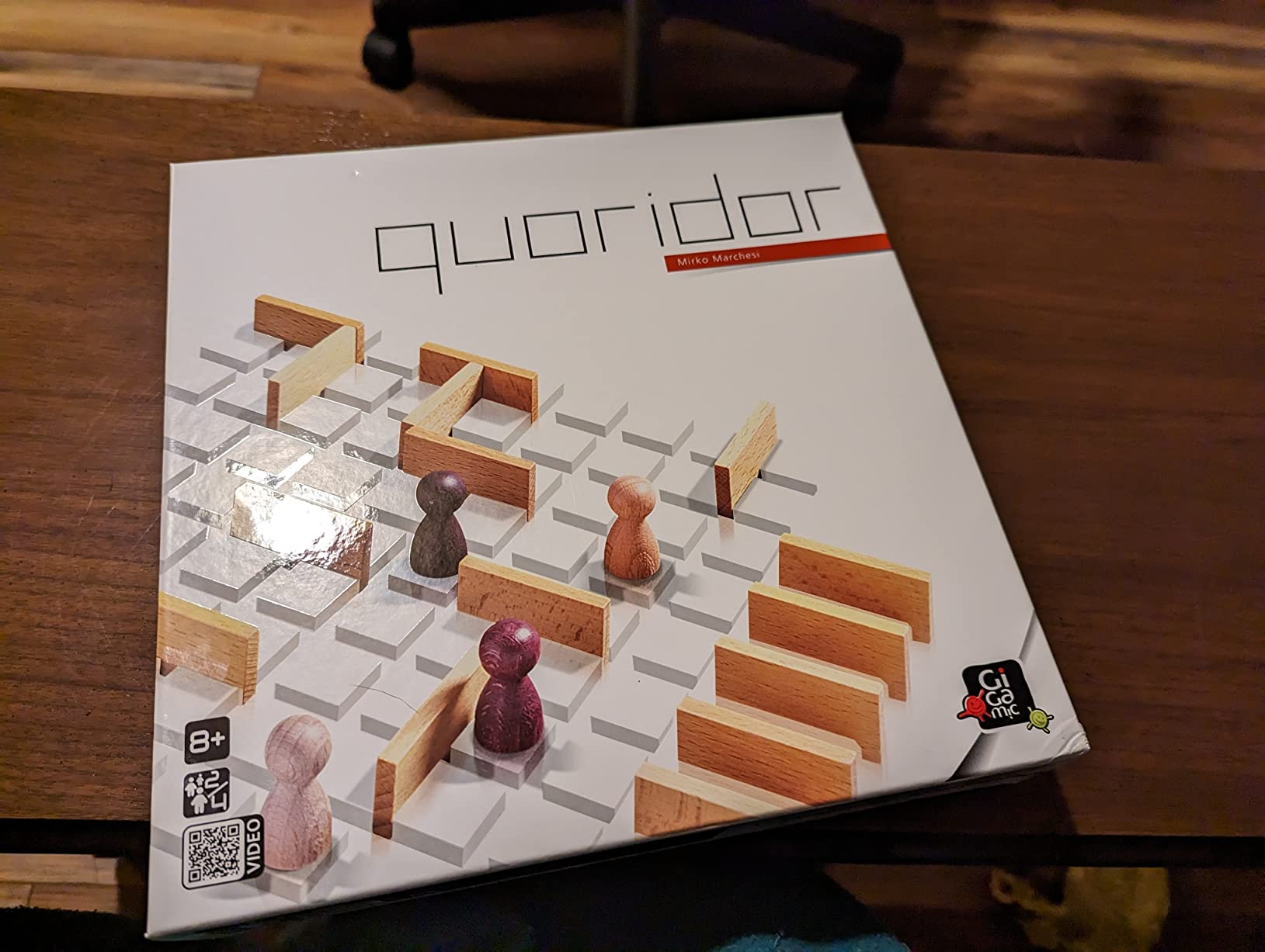 Quoridor - Over 1 Million Sold! Mensa Select Winner | Wooden Abstract Strategy Game for Adults and Families | Ages 8+ | 2 to 4 Players | 1 Minute to Learn, 15 Minutes to Play customer photo 1