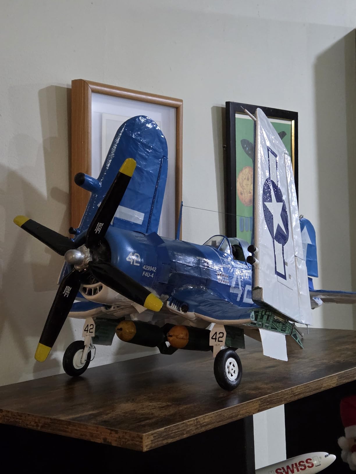 Guillow's Vought F4U-4 Corsair Model Kit, Navy customer photo 1