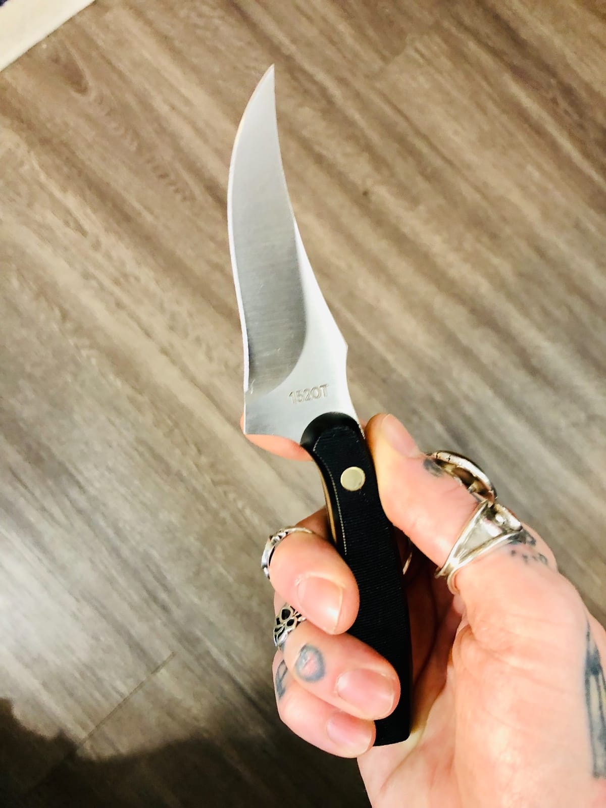 Old Timer 152OT Sharpfinger 7.1in S.S. Full Tang Fixed Blade Knife with 3.3in Clip Point Skinner Blade, Black Sawcut Handle, and Leather Belt Sheath for Hunting, Camping, Skinning, EDC, and Outdoors customer photo 2
