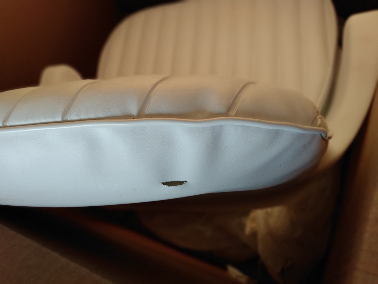 Moeller Marine Moeller ST2000-HD, Boat Helm Seat and Cushion, Includes Mounting Plate, White, 24.5