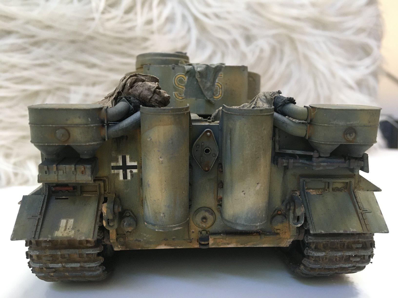 Tamiya 35216 1/35 Ger. Tiger I Early Production Tank Plastic Model Kit customer photo 2