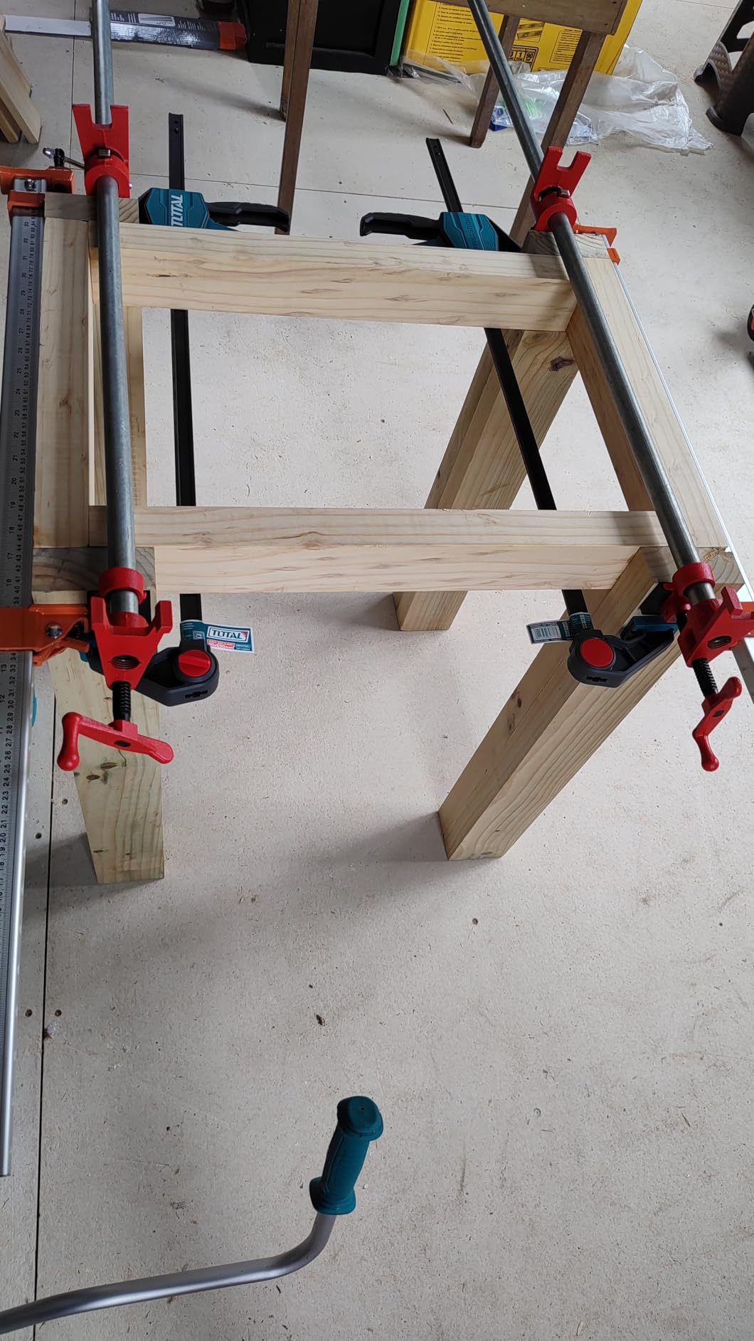 Bessey BPC-H34, 3/4-In. H Style Pipe Clamps - Incredibly Versatile, Easy To Assemble, Indispensable Workshop Clamp For Woodworking, Carpentry, Home Improvement, and DIY Projects customer photo 2