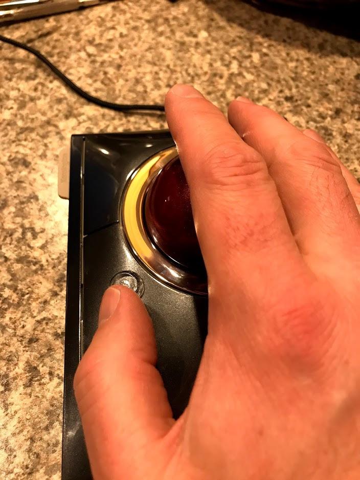 Kensington Wired SlimBlade Trackball Mouse (K72327U), Black customer photo 1