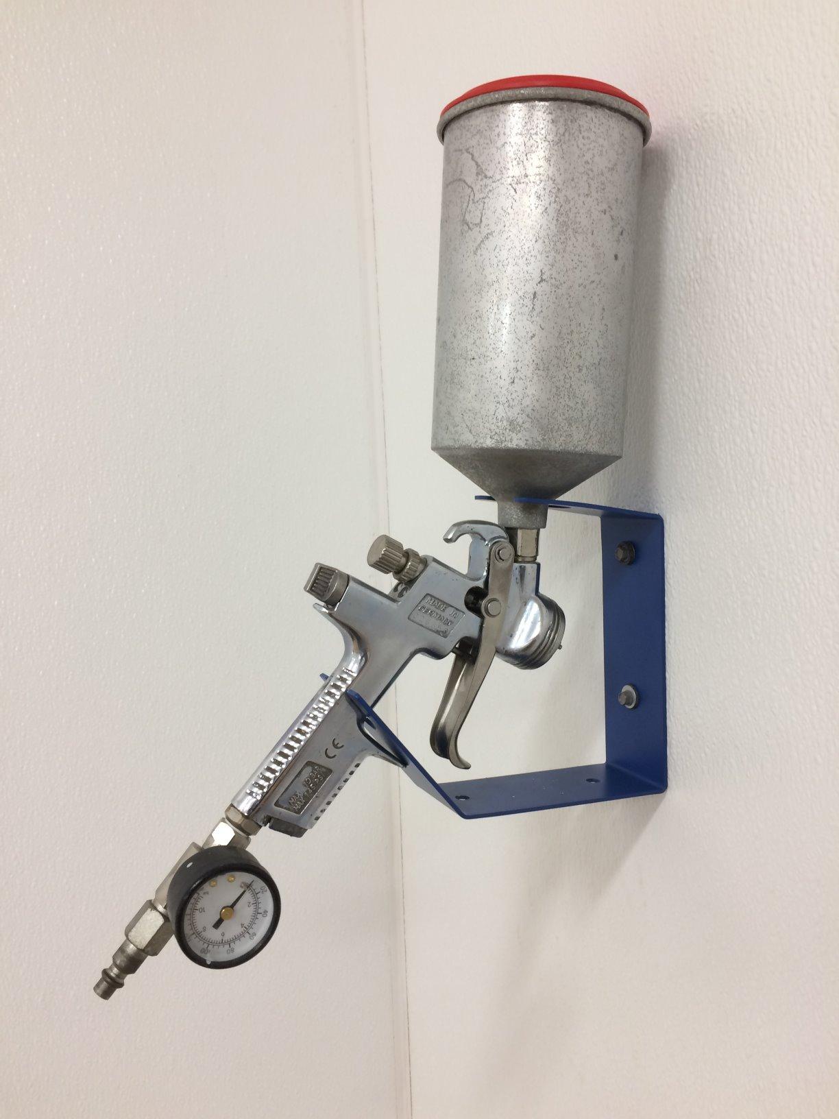 TCP Global Benchtop Gravity Feed Spray Gun Holder Stand | Holds Auto Paint HVLP Guns, Table or Bench Top customer photo 1