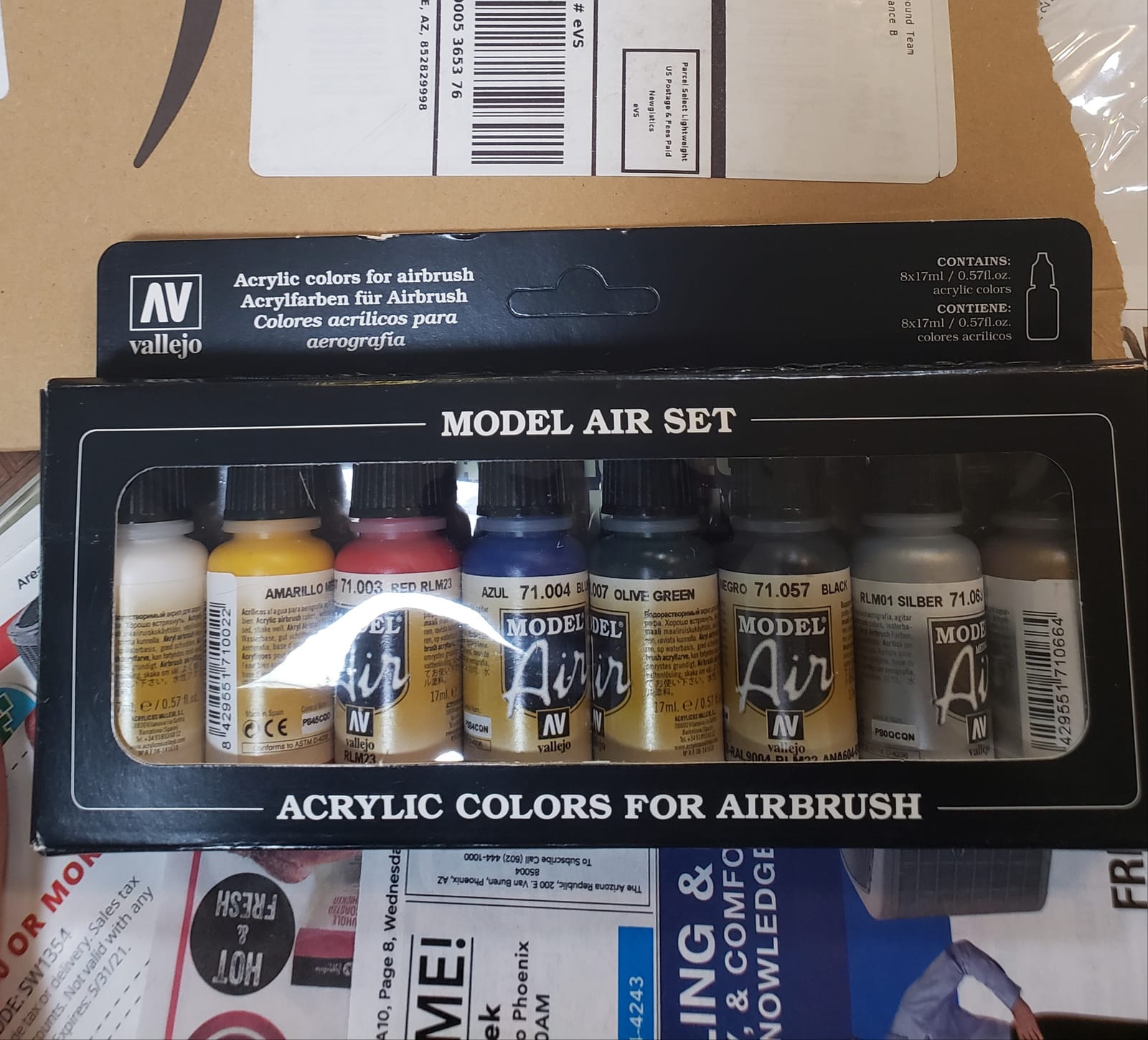 Model Air Basic Colors | Acrylic Paint Set | Pre Thinned Airbrush Ready Formula | 8 Basic Shades | Non-Toxic Water Based Pigments | Professional Grade Finishes customer photo 2