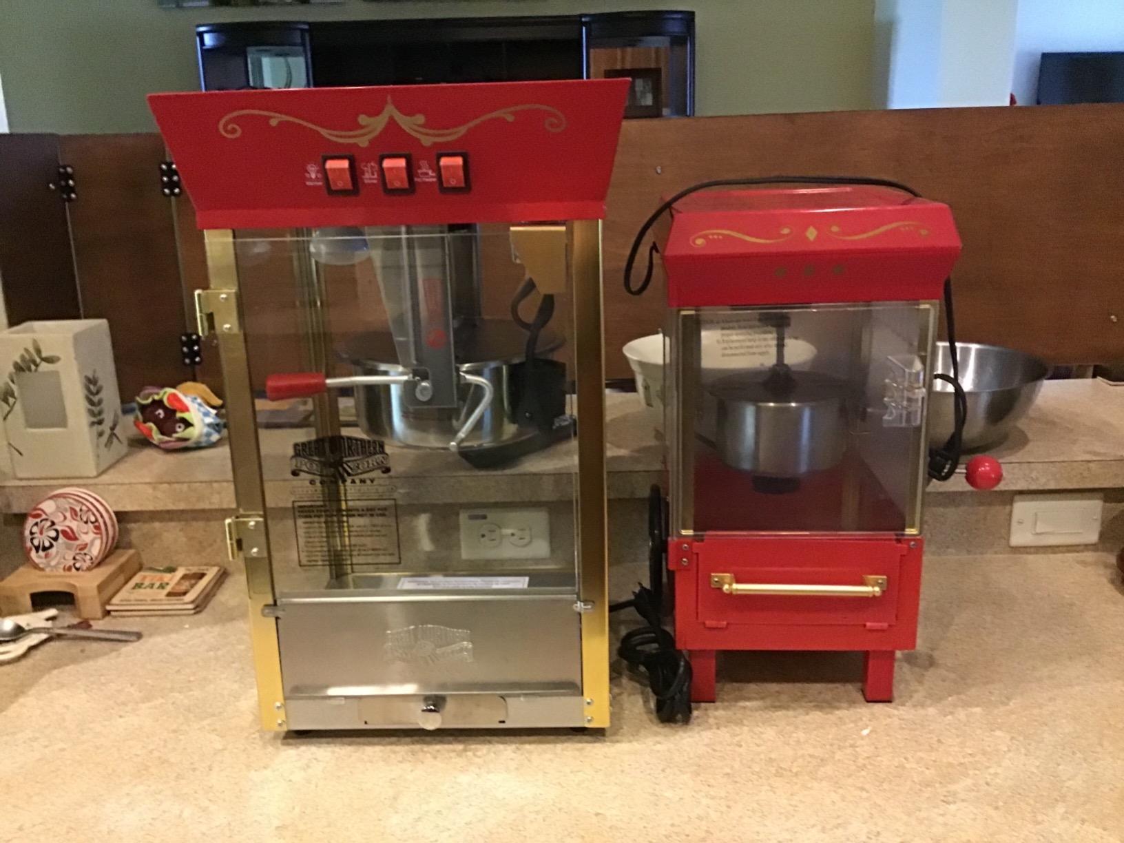 Great Northern Popcorn Matinee 8oz Popcorn Machine, Red customer photo 2