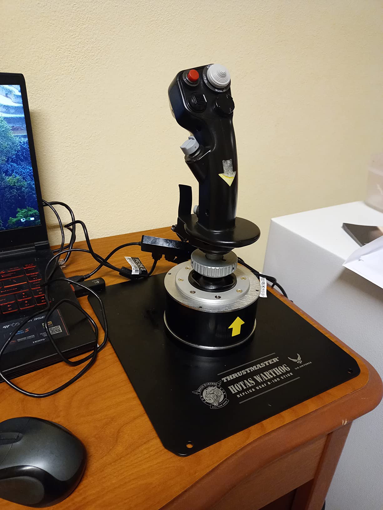 Thrustmaster HOTAS Warthog A10 Replica Flight Stick & Throttle Set - PC customer photo 2
