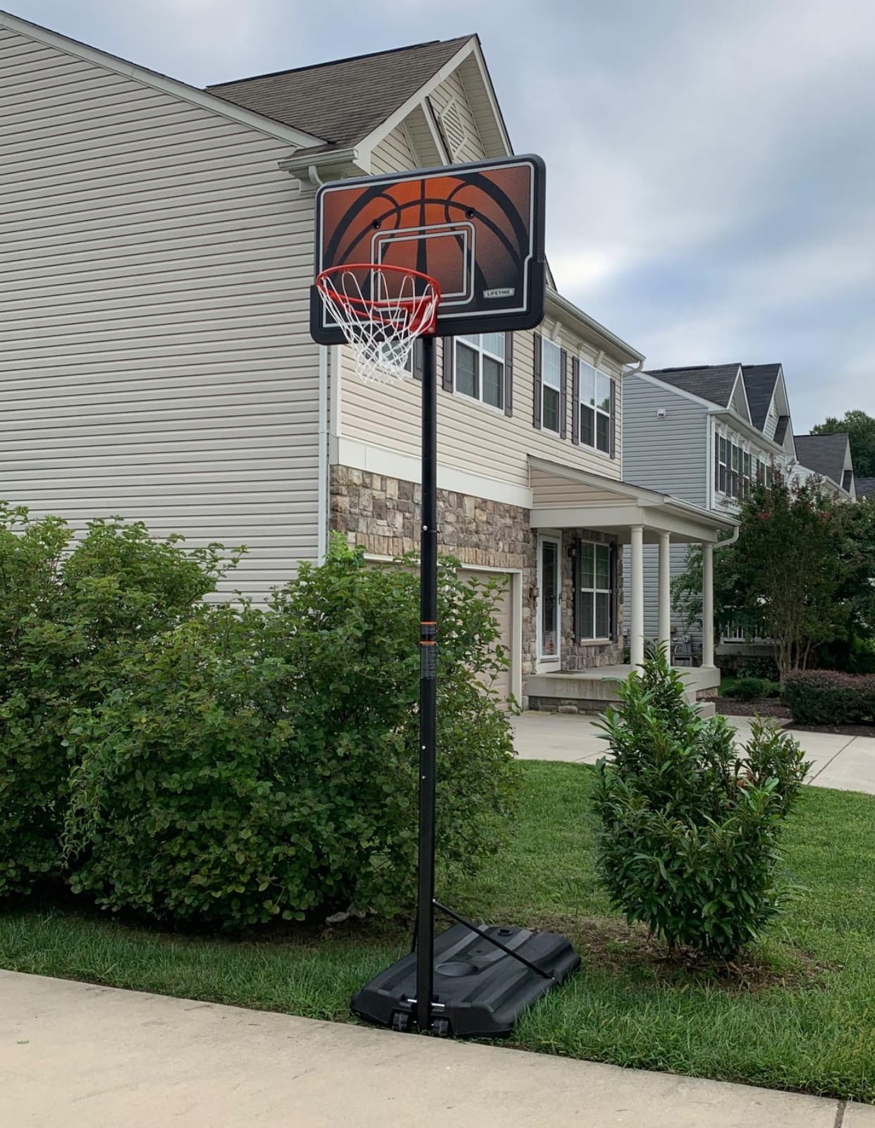 Lifetime Height Adjustable Portable Basketball System, 44 Inch Backboard customer photo 2