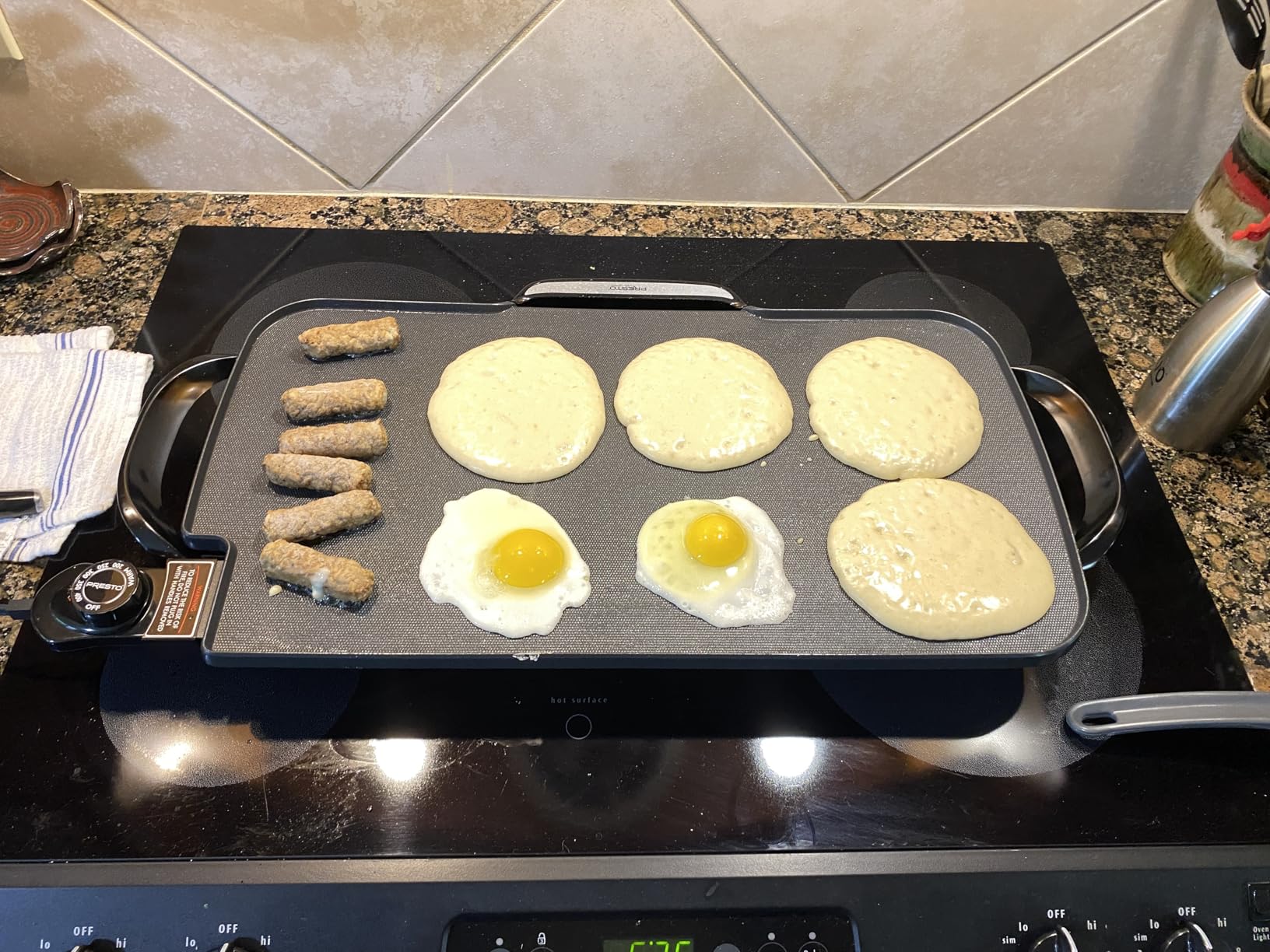 Presto 07061 22-Inch Electric Ceramic Griddle customer photo 1