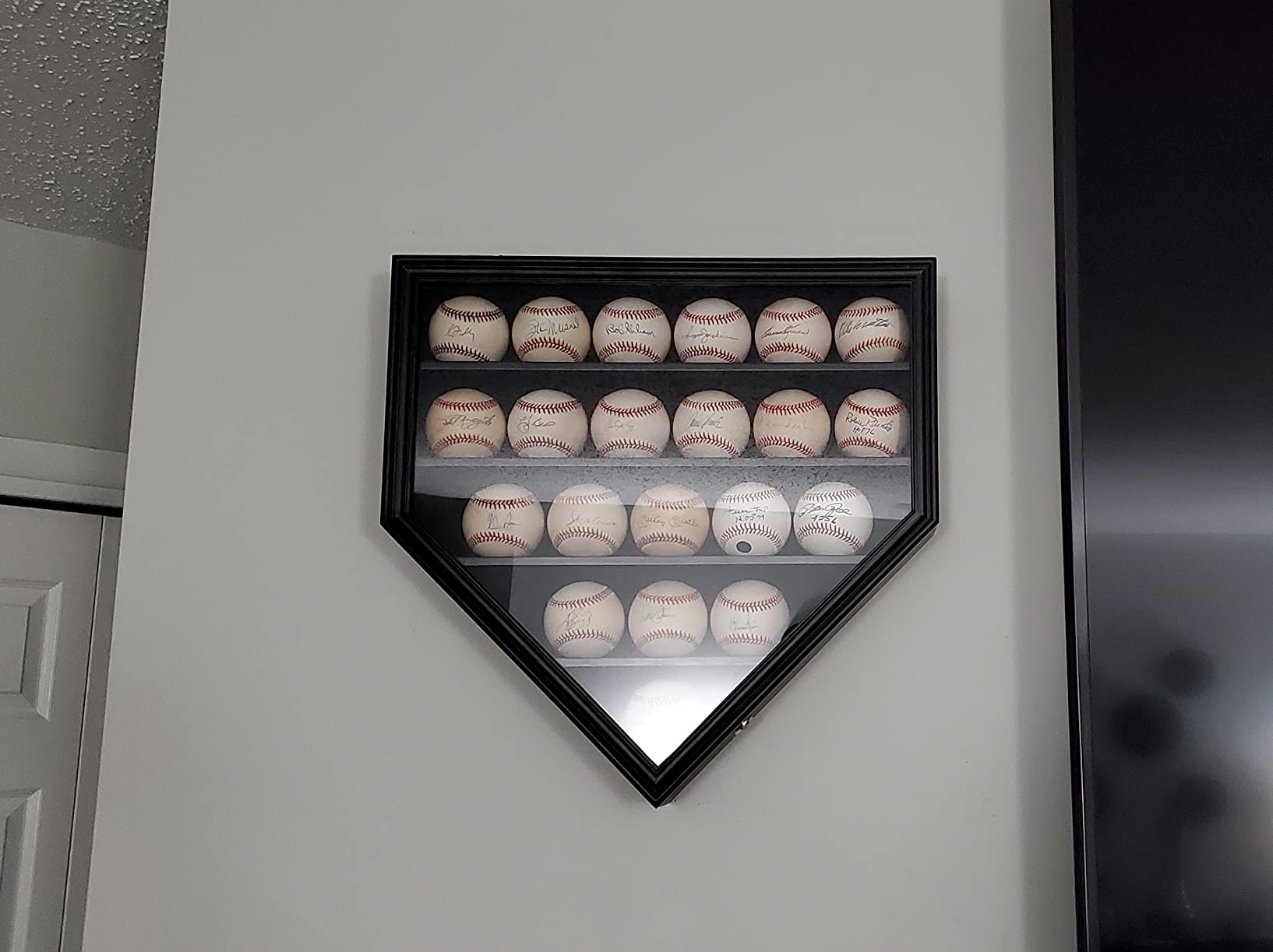 DisplayGifts Baseball Display Case Baseball Holders for Balls Display with 21 Slots Wall Display Box 98% Clear Antifade UV Protection with Gold Locks for Homerun and Collector Autograph Balls customer photo 1