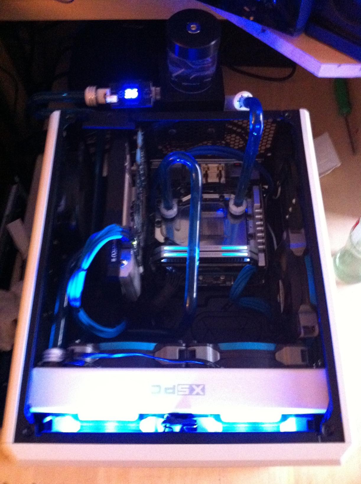 Intel Core i7-3770K Quad-Core Processor 3.5 GHz 8 MB Cache LGA 1155 - BX80637I73770K customer photo 1
