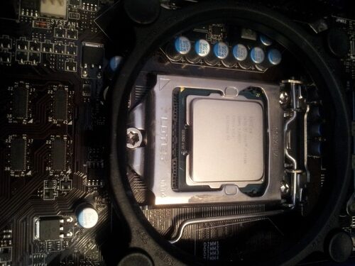 Intel Core i7-3770K Quad-Core Processor 3.5 GHz 8 MB Cache LGA 1155 - BX80637I73770K customer photo 2