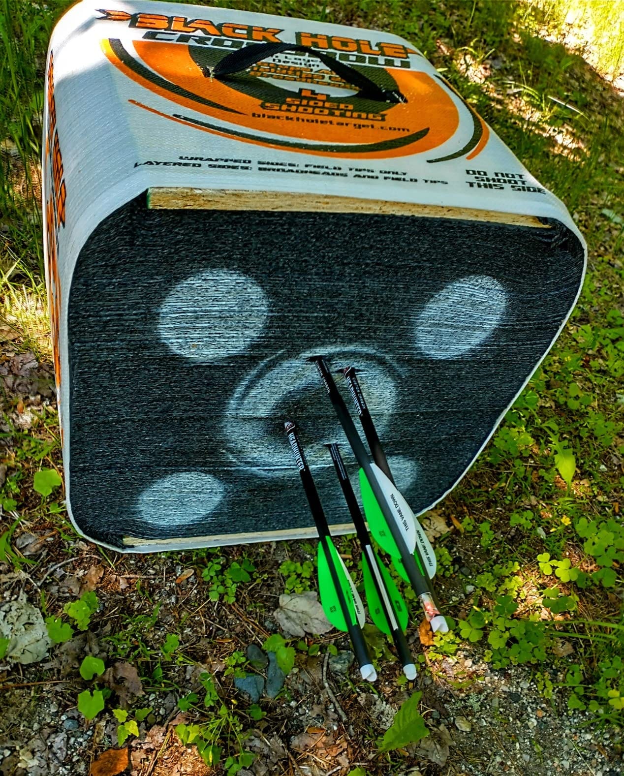 Black Hole 4-Sided Archery Target, Uses Friction Not Force to Stop All Field Points and Broadheads, Open-Face Layered Design, Lightweight and Carry Strap for Portability customer photo 2