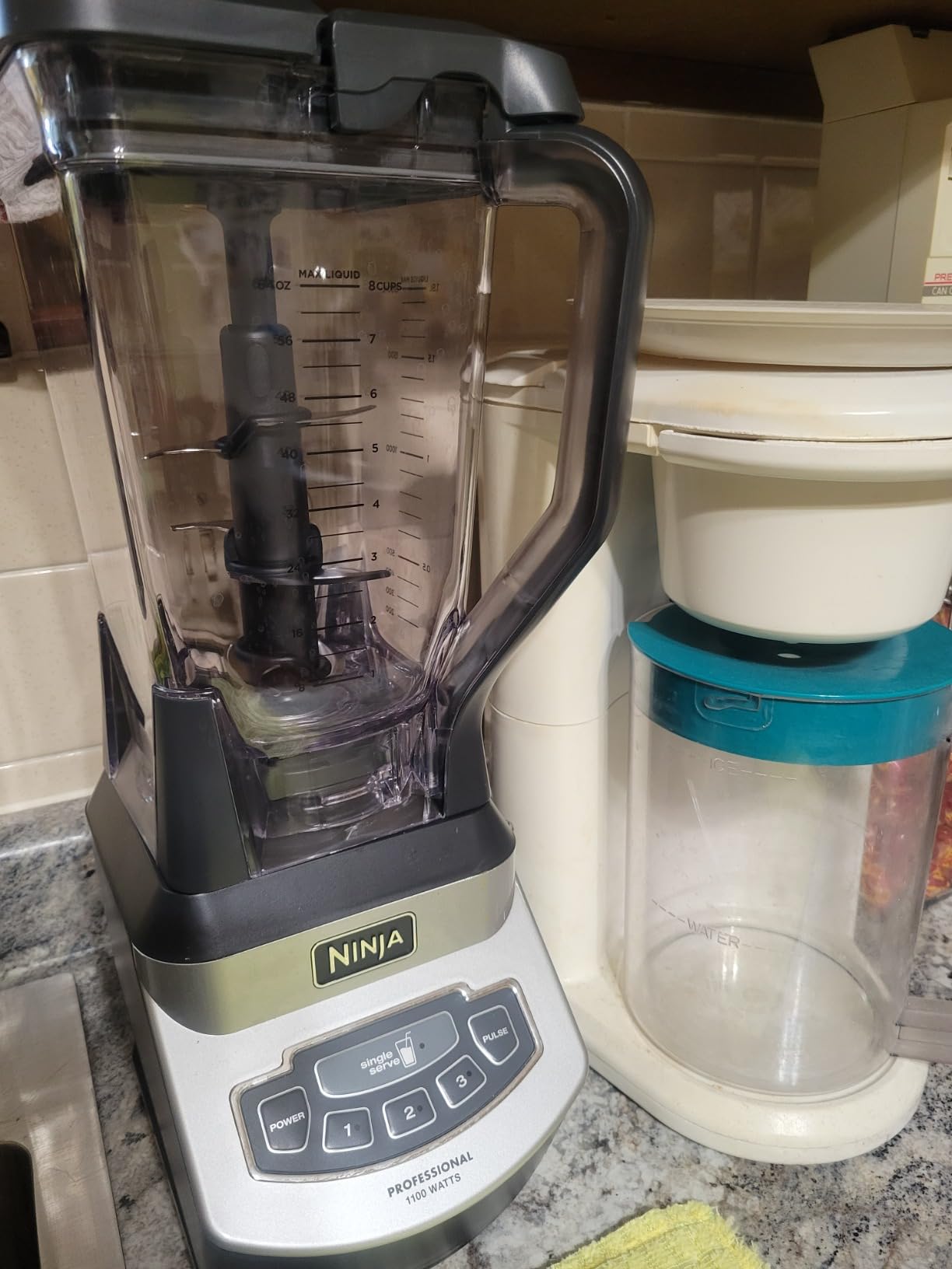 Ninja BL660 Professional Compact Smoothie & Food Processing Blender, 1100-Watts, 3 Functions for Frozen Drinks, Smoothies, Sauces, & More, 72-oz Pitcher, (2) 16-oz To-Go Cups & Spout Lids, Gray customer photo 1