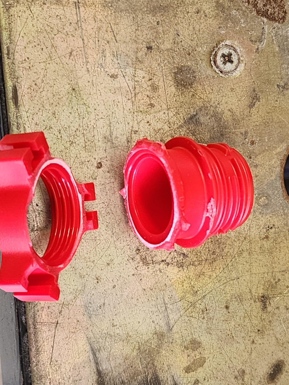 StratoFins Screw-on Water Rocket Fins - Compatible with 2 Liter Bottles or Smaller customer photo 1