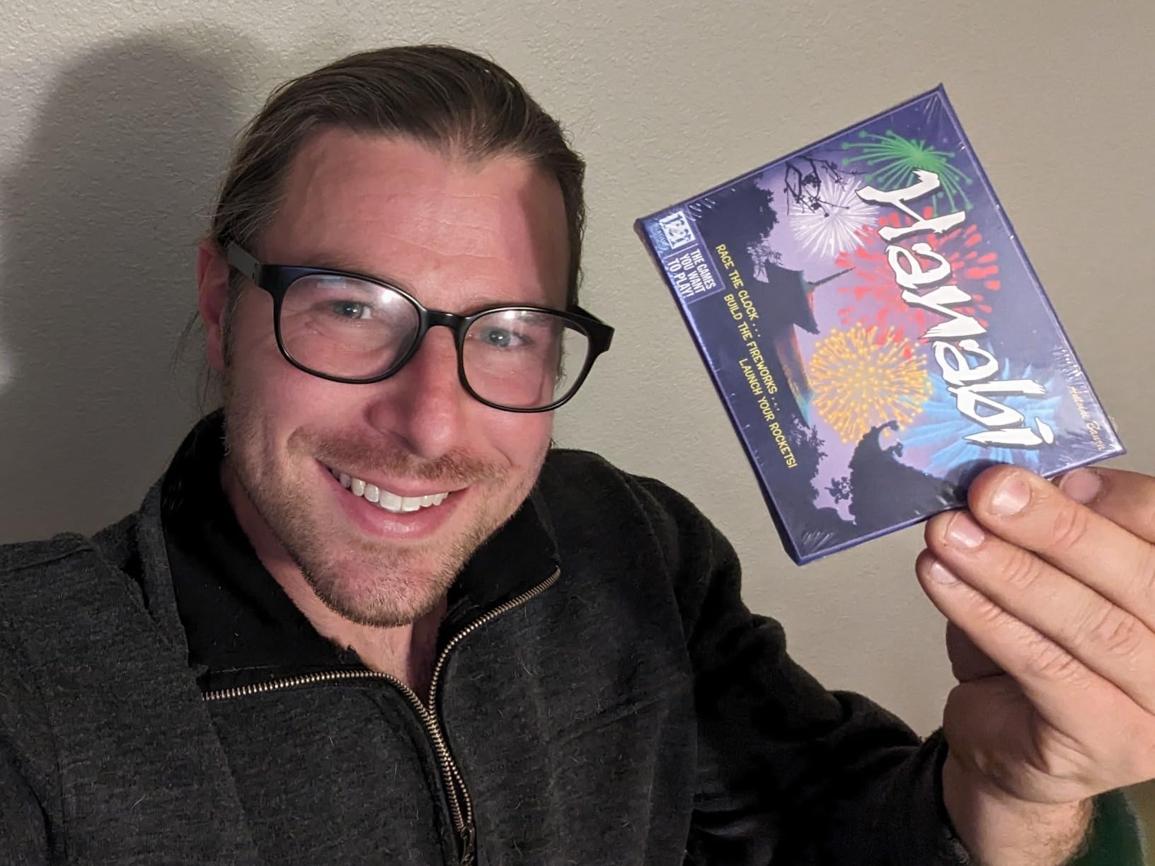 R&R Games Hanabi Strategy Card Game - Cooperative Fireworks Card Game customer photo 2