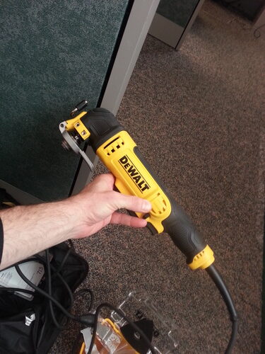 DEWALT Oscillating Tool, 3-Amp, Corded, Includes Wood Blades, Sandpaper and Tool Bag (DWE315K) customer photo 1
