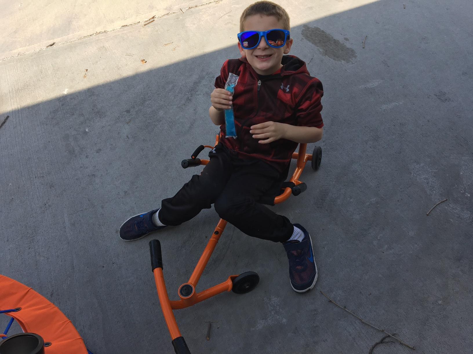 EzyRoller Classic Ride On Toy for Kids, Ages 3-12, Up to 154 lbs customer photo 1