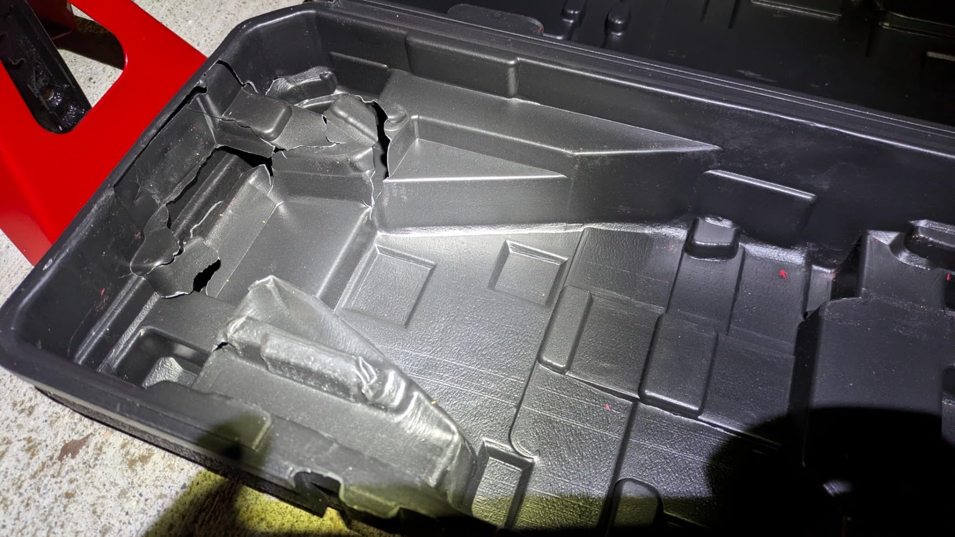 BIG RED T82001S Torin Hydraulic Trolley Service/Floor Jack Combo with 2 Jack Stands and Blow Mold Carrying Storage Case, 2 Ton (4,000 lb) Capacity, Red customer photo 1