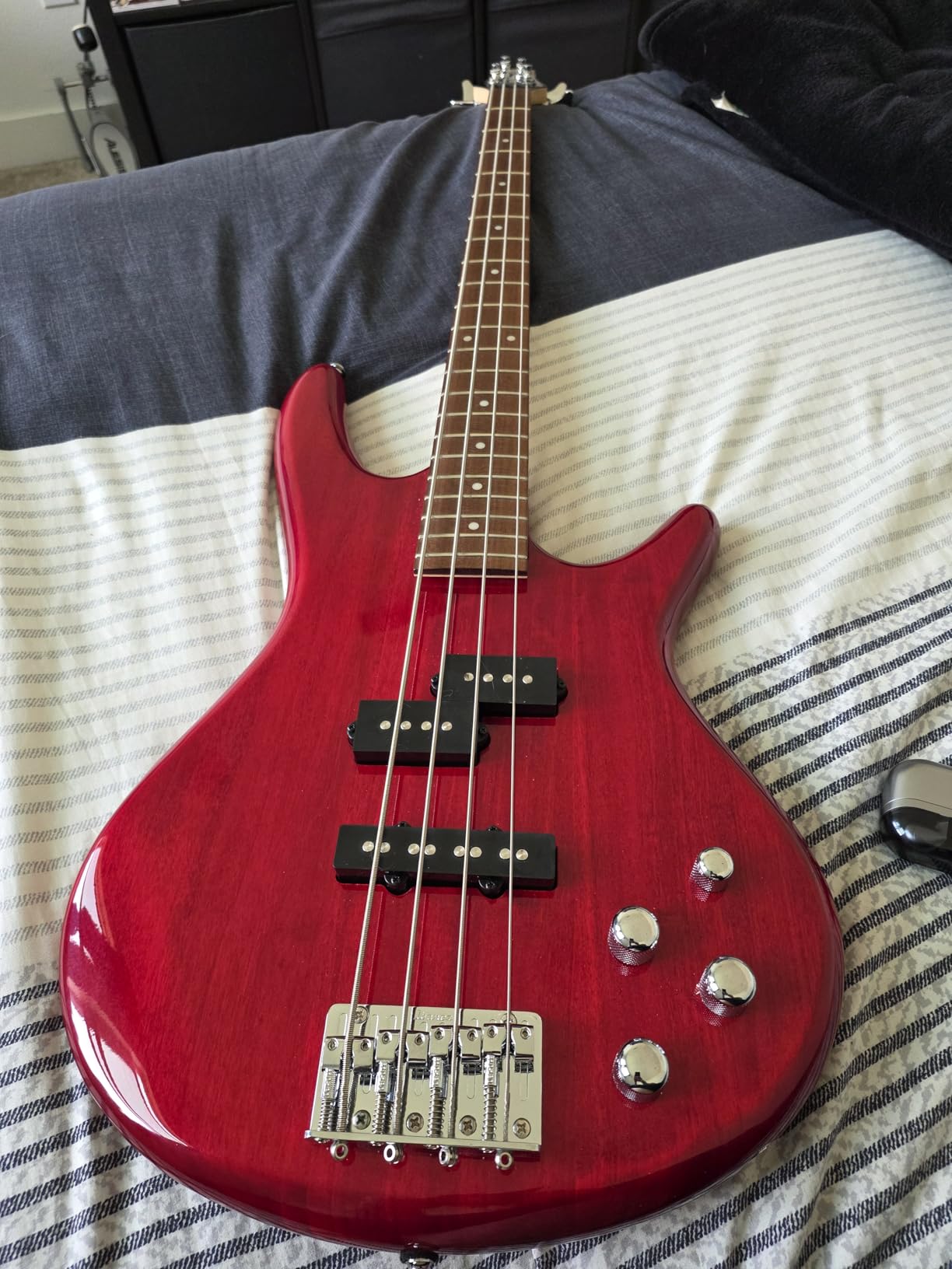 Ibanez GSR200BWNF GIO - Walnut Flat | Phat II EQ with Nyotah body and B10 bridge for intonation, tuning and resonance customer photo 1