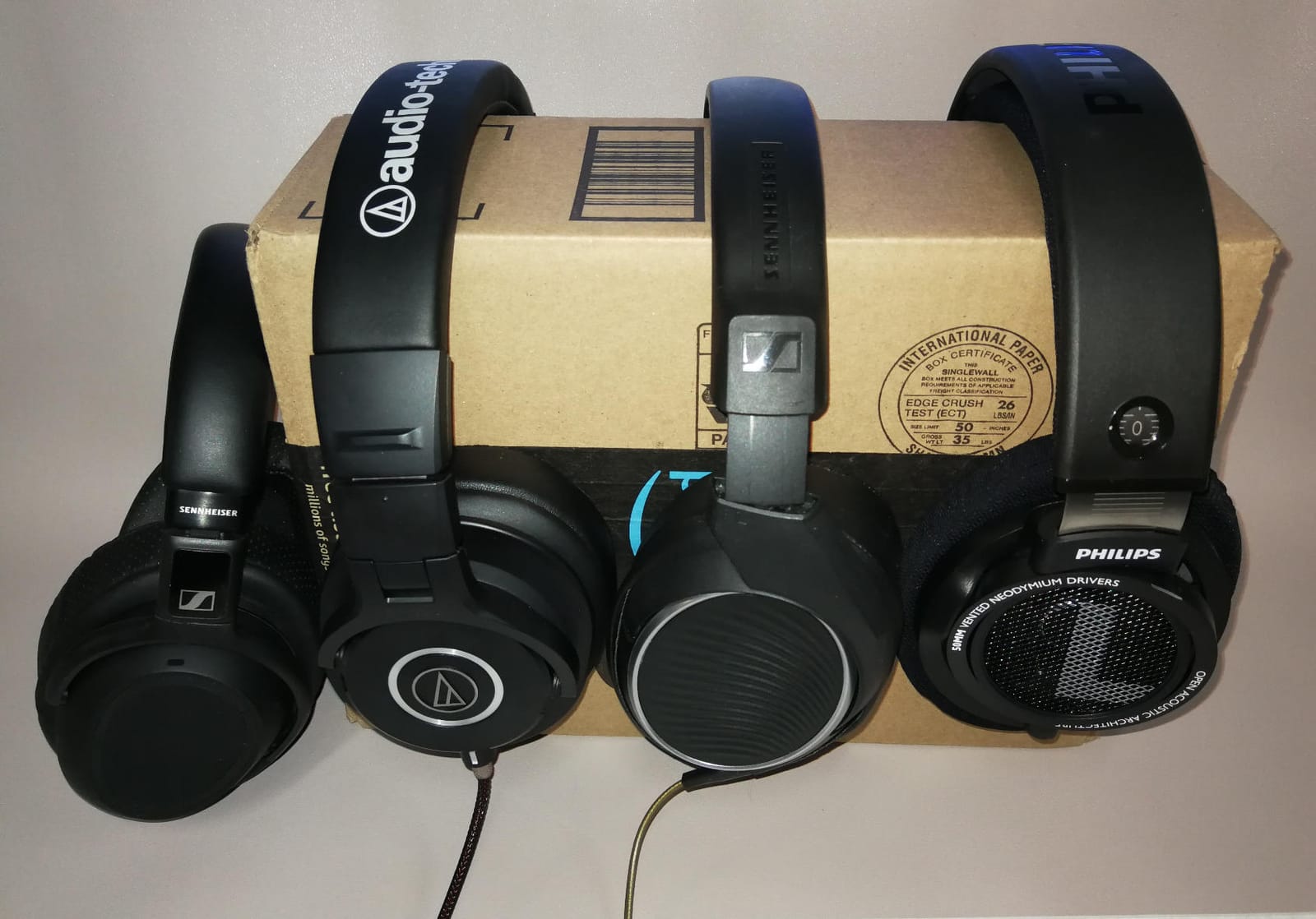 Audio-Technica ATH-M40x Professional Studio Monitor Headphone, Black customer photo 2