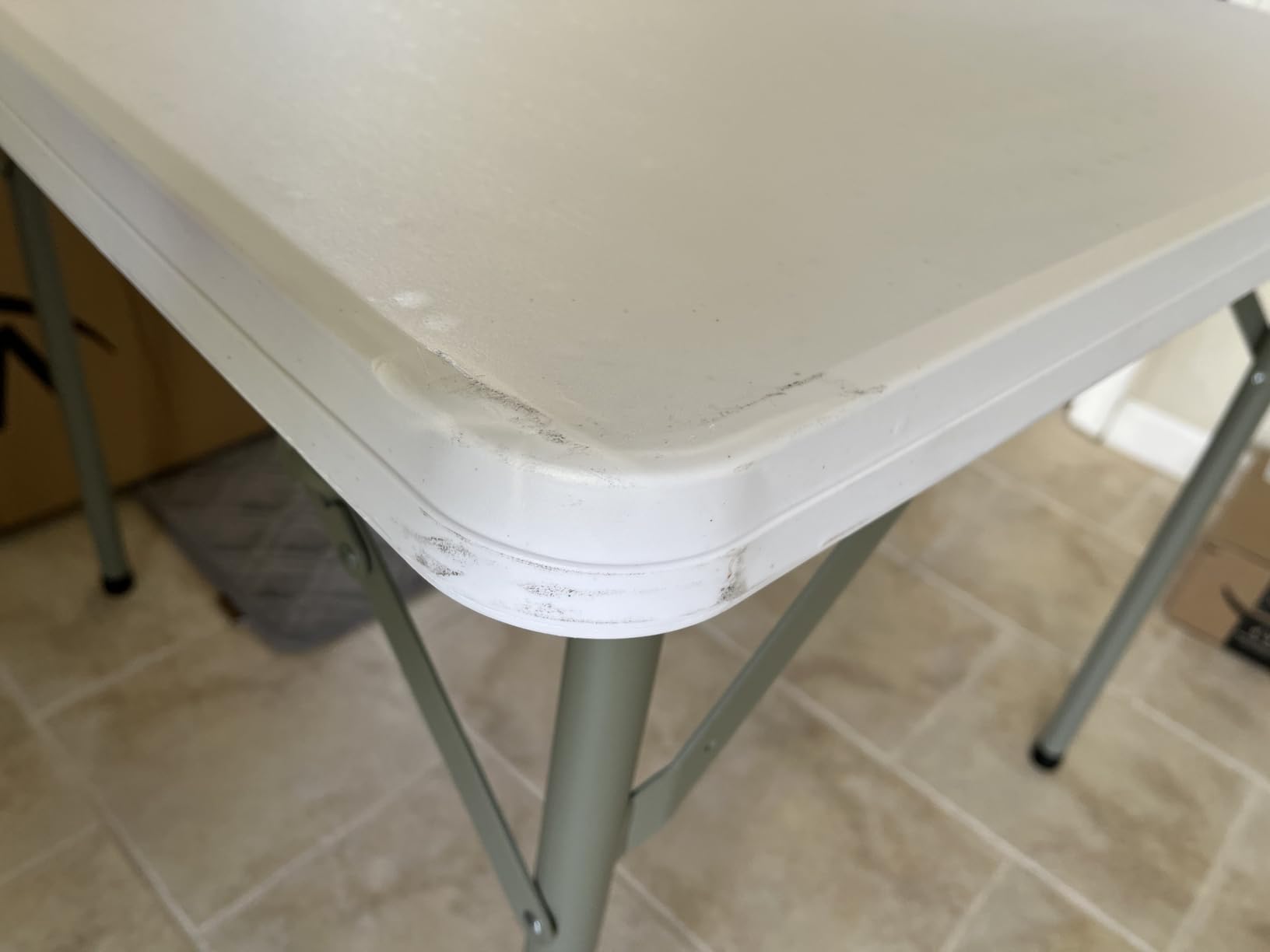 Flash Furniture Elon Square Plastic Folding Table, Portable Dining Card Table for 4 People, Indoor-Outdoor Use, 34.25