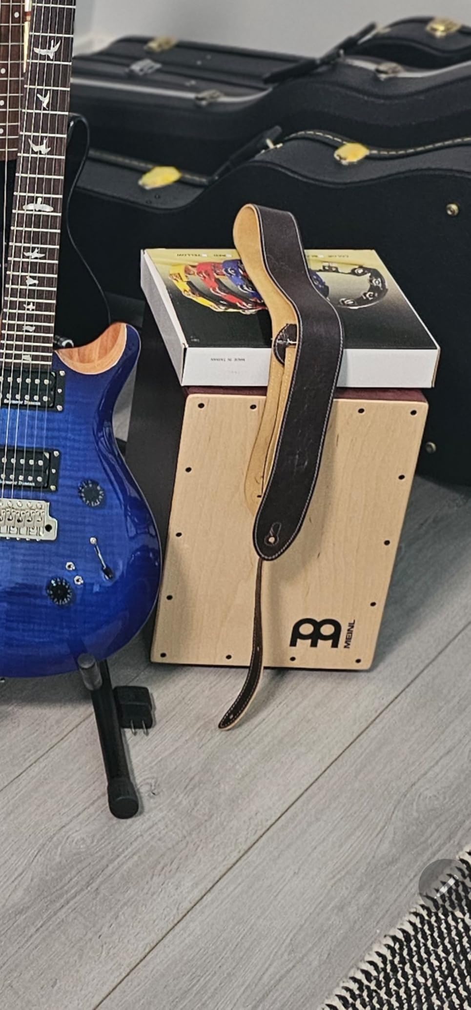 Meinl Percussion Cajon, MADE IN EUROPE - Sit-On Box Drum, Snare & Bass Tone | Baltic Birch Wood, Compact Size, Rear Sound Port, Silicone Feet customer photo 1