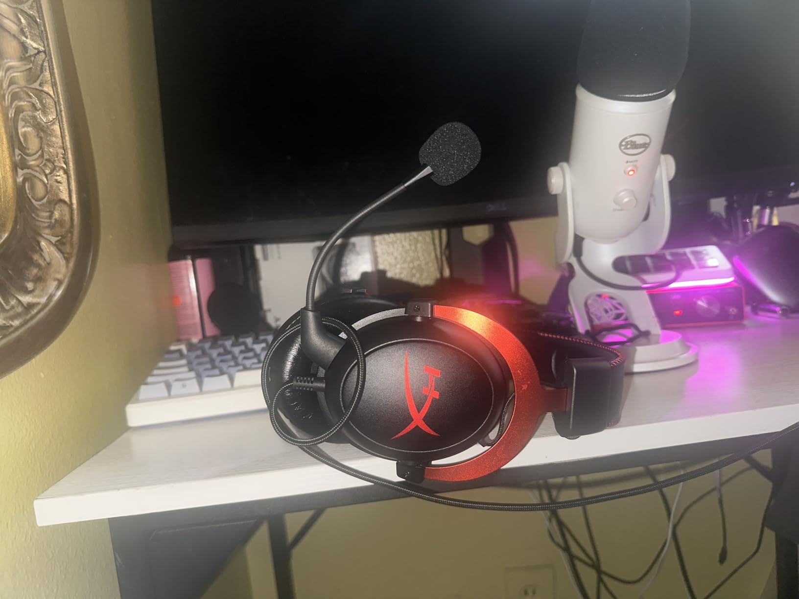 HyperX Cloud II Gaming Headset - 7.1 Surround Sound - Memory Foam Ear Pads - Durable Aluminum Frame - Multi Platform Headset - Works with PC, PS4, PS4 PRO, Xbox One, Xbox One S - Red customer photo 2