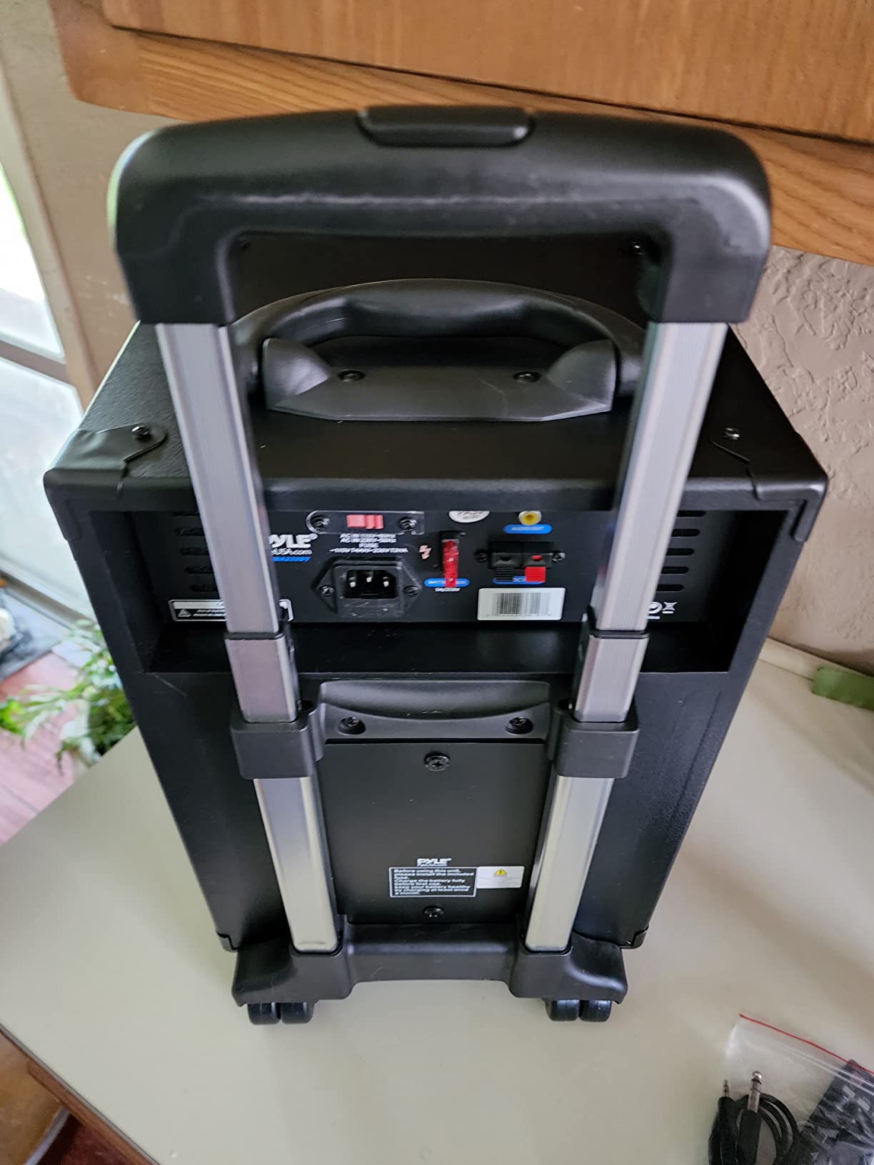 Pyle Wireless Portable PA System-400W Bluetooth Compatible Rechargeable Battery Powered Outdoor Sound Stereo Speaker Microphone Set w/Handle, Wheels-1/4 to AUX, RCA Cable (PWMA230BT) customer photo 1