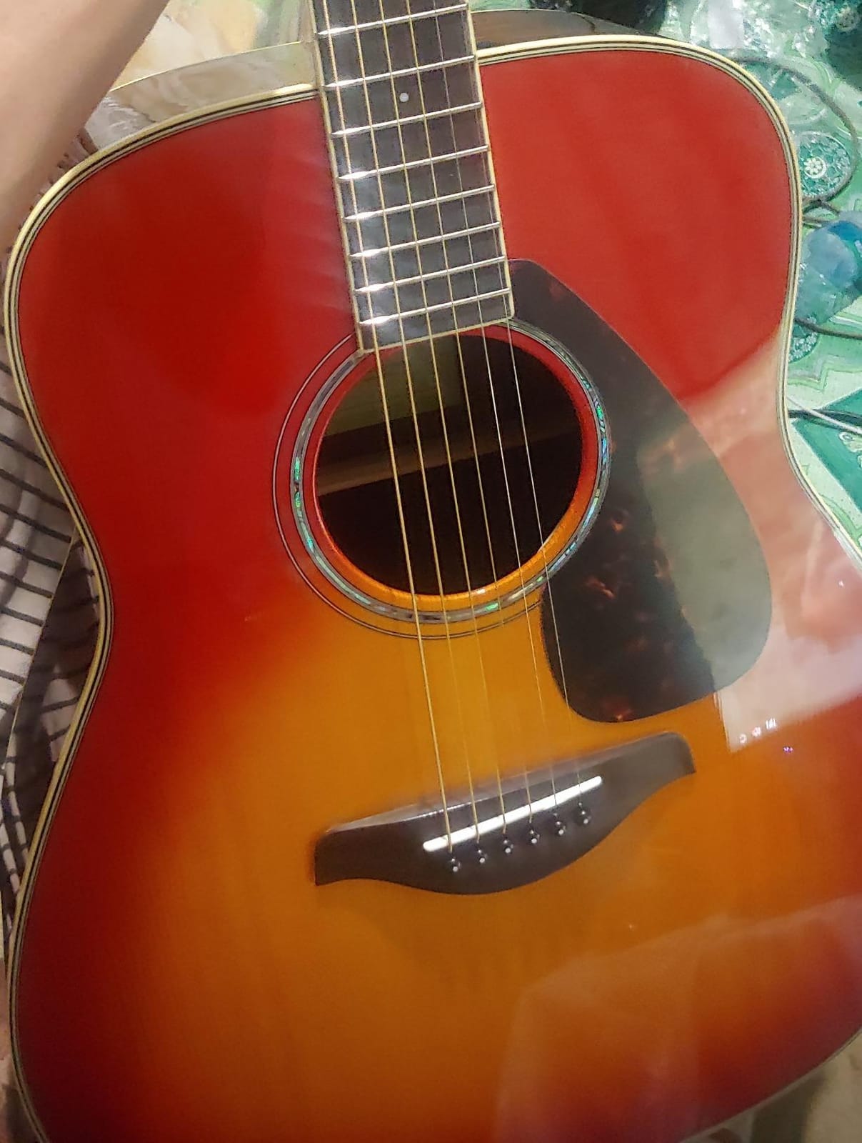 Yamaha FG830 Solid Top Acoustic Guitar, Tobacco Sunburst customer photo 1