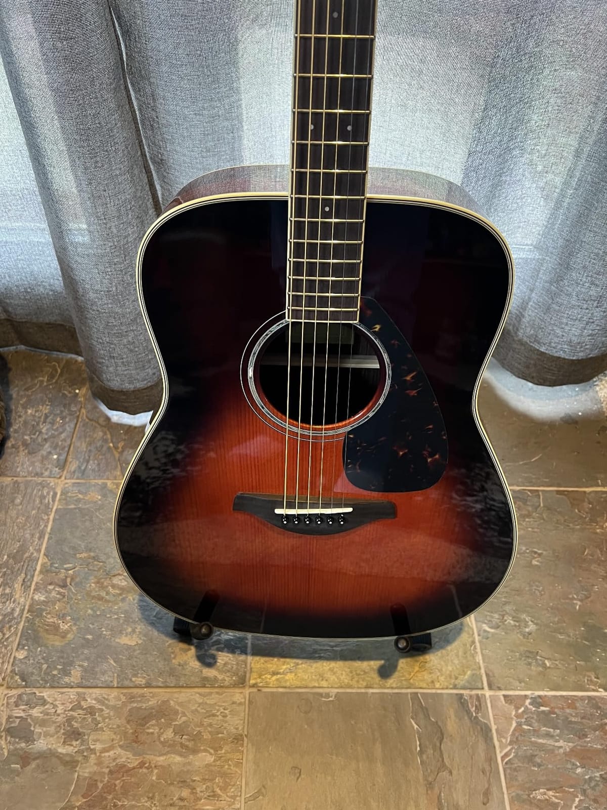 Yamaha FG830 Solid Top Acoustic Guitar, Tobacco Sunburst customer photo 2