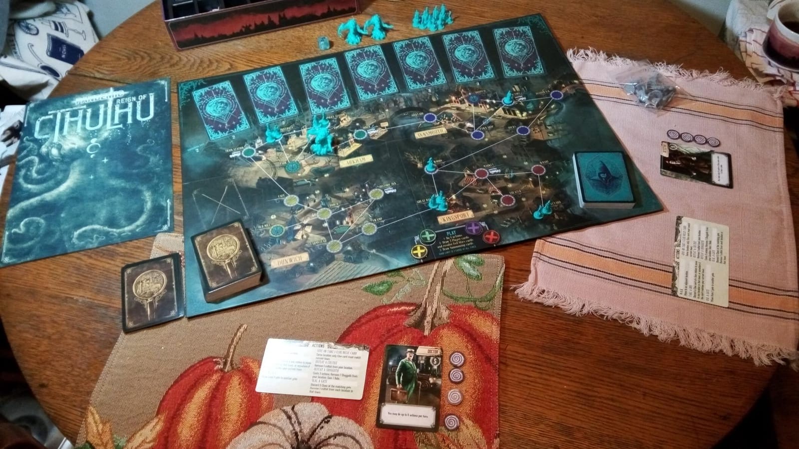 Asmodee Pandemic Reign of Cthulhu Board Game - Investigate and Confront Cosmic Horror, Cooperative Strategy Game, Family Fun for Kids & Adults, Ages 14+, 2-4 Players, 40 Minute Playtime customer photo 2
