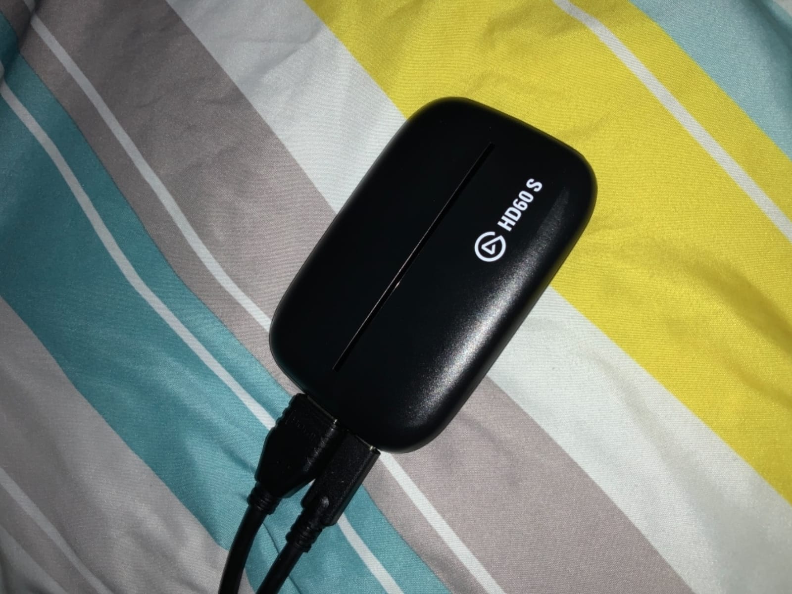 Elgato HD60 S, External Capture Card, Stream and Record in 1080p60 with ultra-low latency on PS5, PS4/Pro, Xbox Series X/S, Xbox One X/S, in OBS, Twitch, YouTube, works with PC/Mac customer photo 2