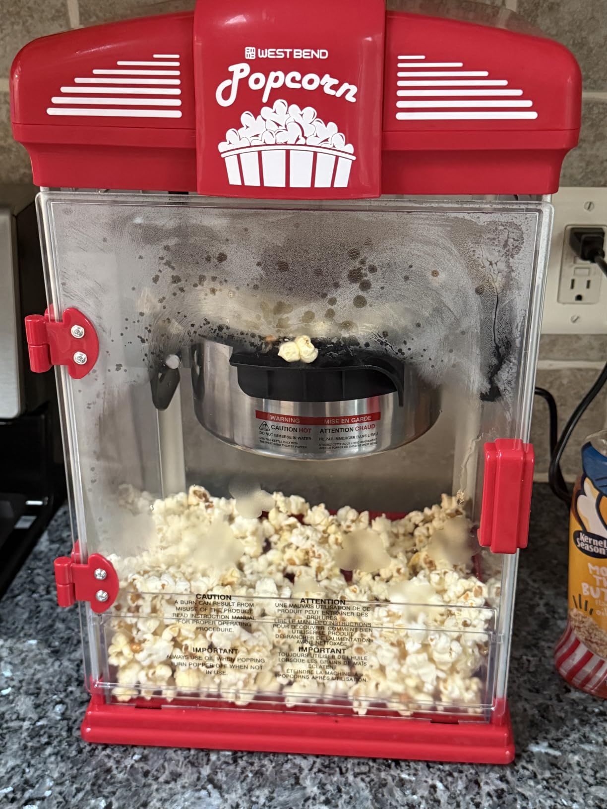 West Bend Stir Crazy Movie Theater Popcorn Popper, 4-Qt., Red customer photo 2