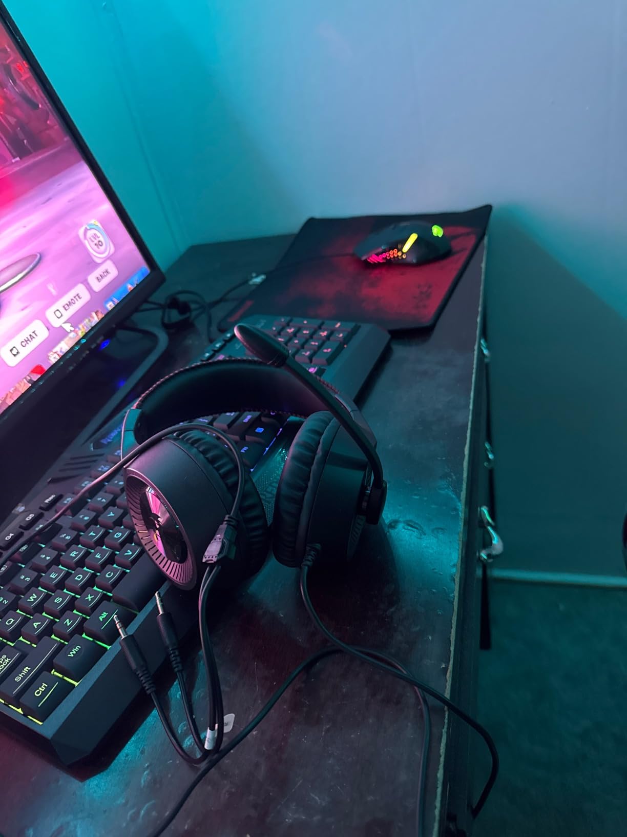 Redragon S101-3 Wired RGB Backlit Gaming Keyboard and Mouse Combo, Programmable Keyboard and Mouse (800-7200DPI), Gaming Headset Mouse Pad Combo All in 1 PC Gamer Bundle for Windows PC (Black) customer photo 2