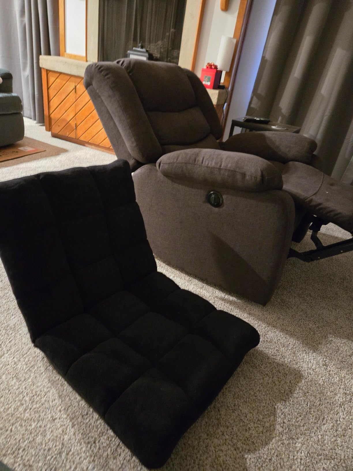 GIANTEX Folding Floor Chair with Back Support, 14 Adjustable Position, Padded Sleeper Bed, Couch Recliner, Floor Gaming Chair for Adults Meditation Living Room Bedroom, Black customer photo 2