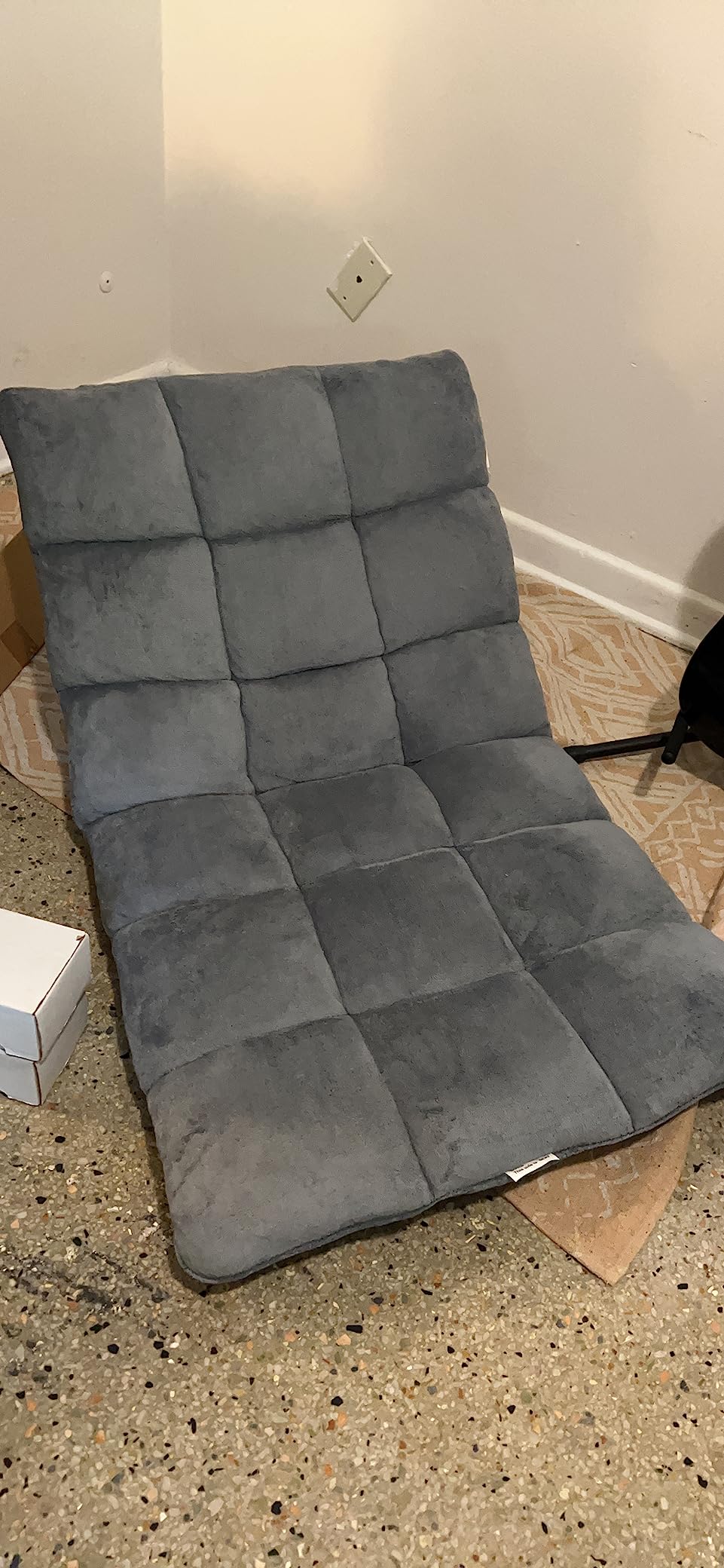 Giantex Folding Floor Chair with Back Support, 14 Adjustable Position, Padded Sleeper Bed, Couch Recliner, Gaming Floor Chairs for Adults, Meditation, Living Room (Grey) customer photo 1