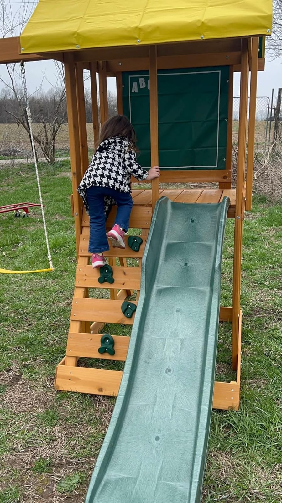 KidKraft Appleton Wooden Swing Set (Amazon Exclusive) customer photo 1