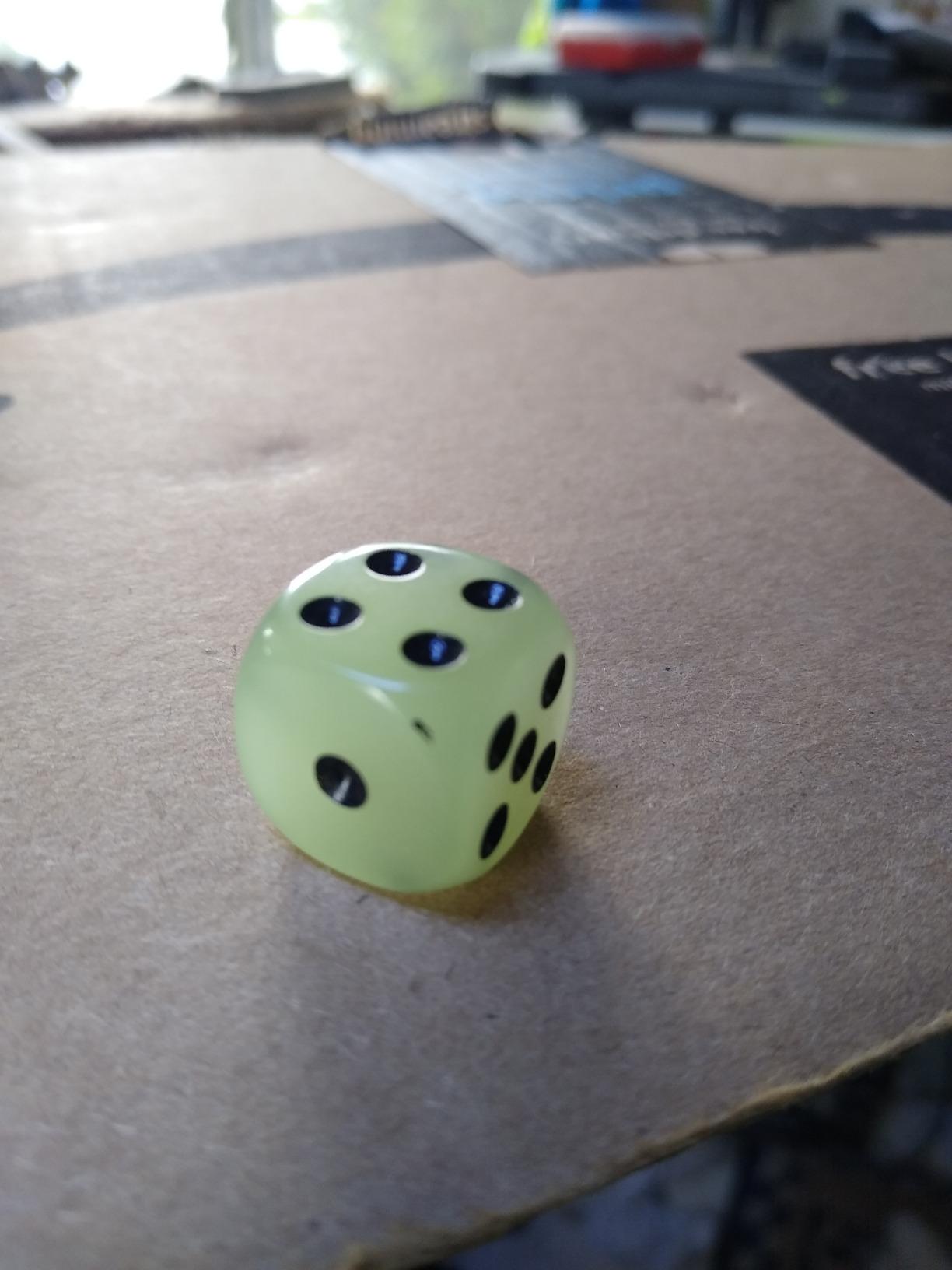 SmartDealsPro 10-Pack D6 Six Sided Glow in the Dark Dice Die for DND, MTG, RPG, Tenzi, Farkle, Yahtzee, Bunco, Teaching Math, Table Board Game (16mm Golden dots 10pcs) customer photo 2