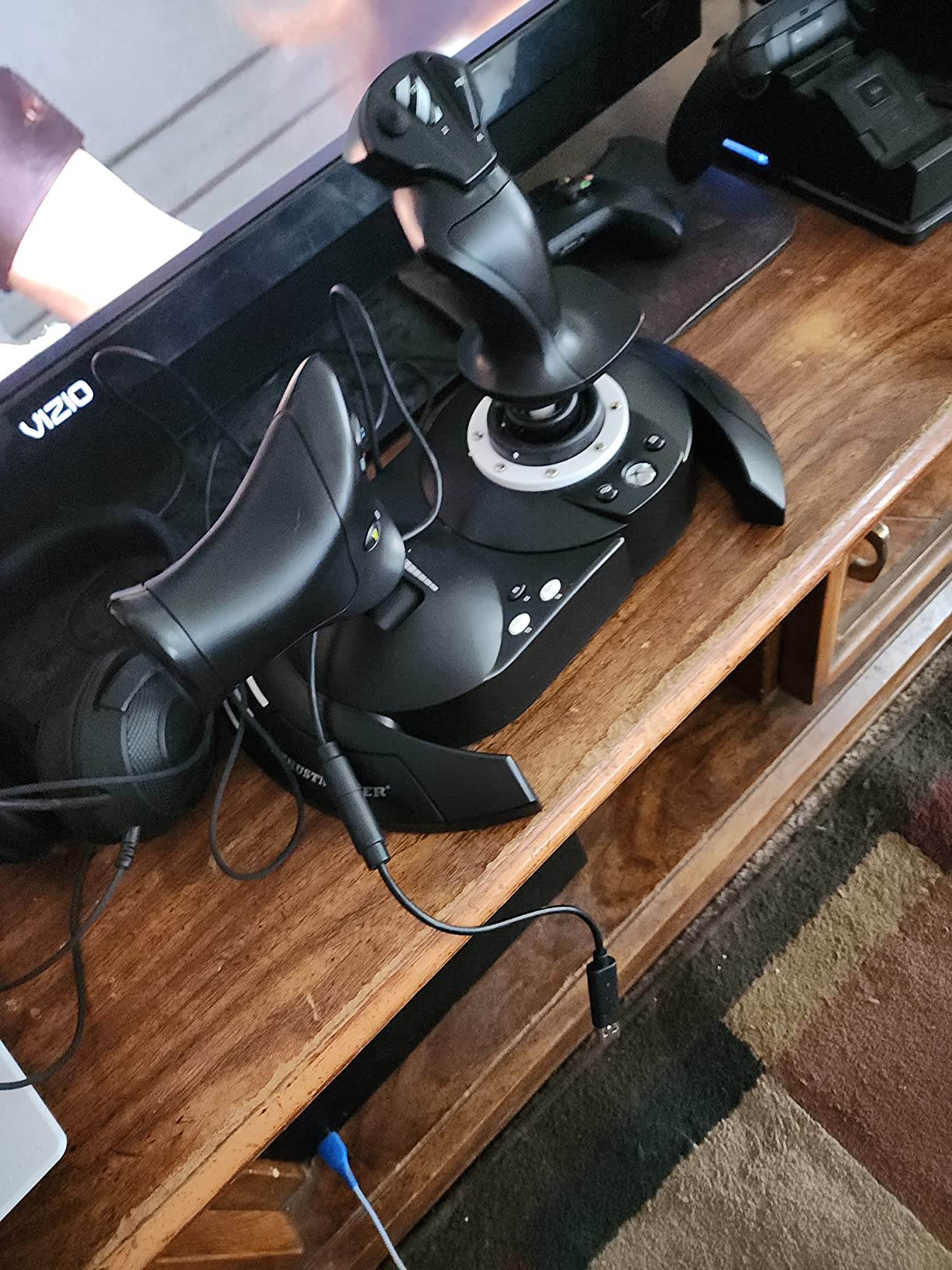 Thrustmaster T-Flight Hotas One Flight Stick & Throttle - XBOX & PC customer photo 2