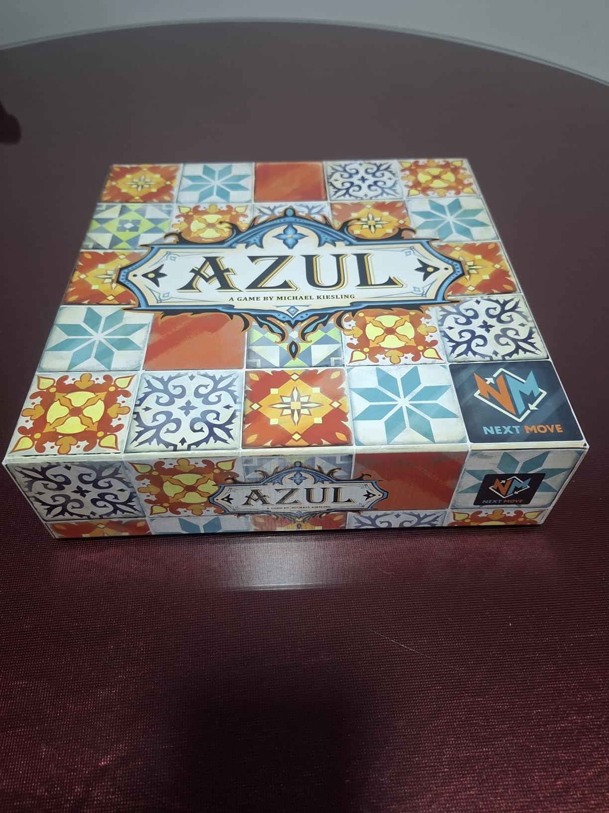 Asmodee Azul Board Game - Mosaic Pattern Placement & Beautiful Art, Award-Winning Strategy for Adults & Families, 2-4 Players Ages 8+, 30-45 Minute Playtime customer photo 1