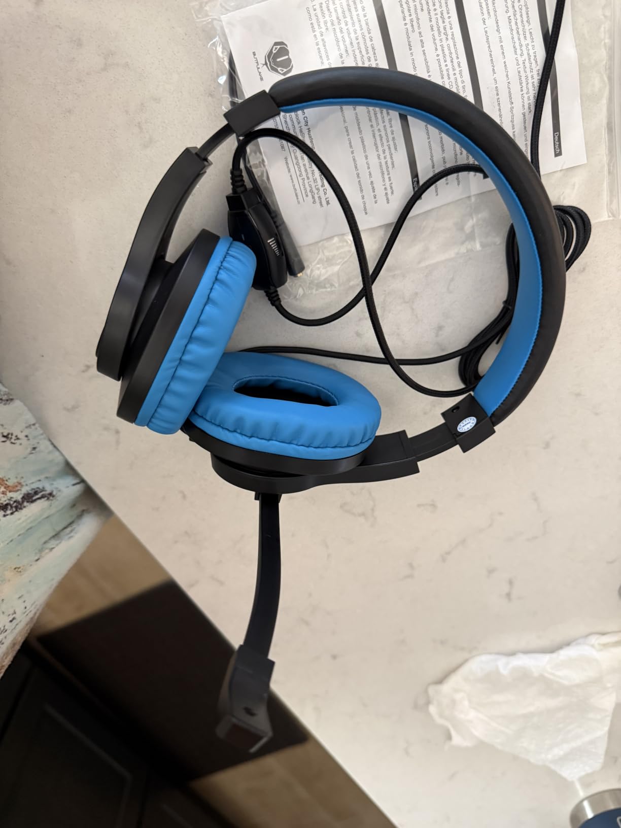 BlueFire Kids Headphones for Online School, Children, Teens, Boys, Girls, 3.5mm Stereo Over-Ear Gaming Headphone with Microphone and Volume Control customer photo 1