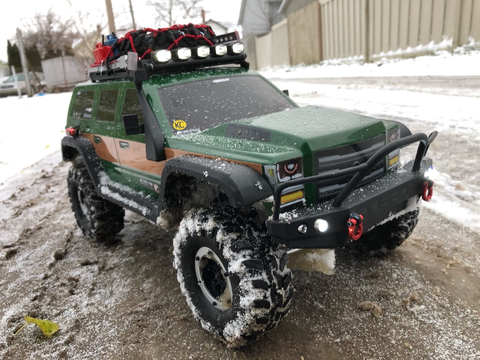 Redcat Racing Everest GEN7 Pro 1/10 Scale RC Rock Crawler - 4WD RTR RC Truck with Realistic Scale Accessories, Waterproof Electronics, Battery & Charger, Green RC Crawler customer photo 1