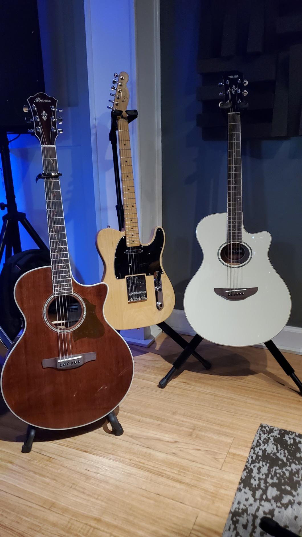 Yamaha APX600 OBB Thin Body Acoustic-Electric Guitar, Oriental Blue Burst customer photo 2
