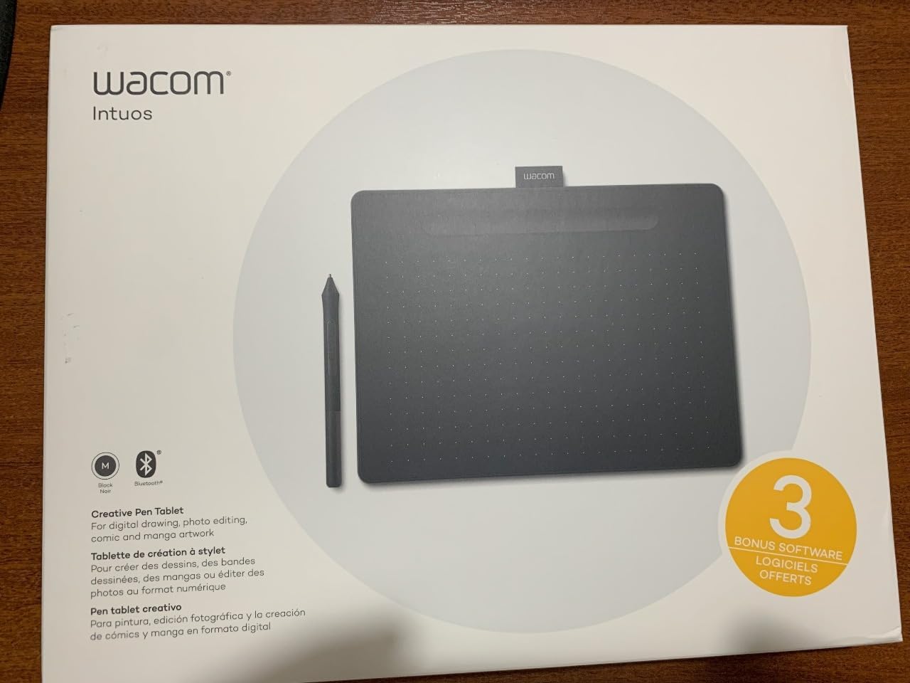 Wacom Intuos Medium, Bluetooth Graphic Drawing Tablet with Pen + Software | Battery-free pen, 4 ExpressKeys for shortcuts, works with Mac, Windows & Chromebook; Ideal for creators, students & teachers customer photo 1
