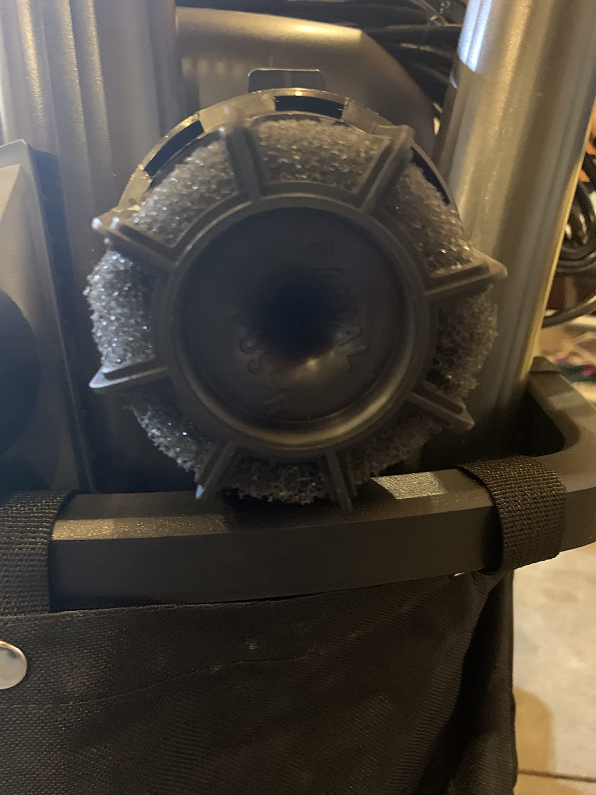 DEWALT 12 Gallon Poly Wet/Dry Vac, 5.5 HP Shop Vacuum DXV12P customer photo 1