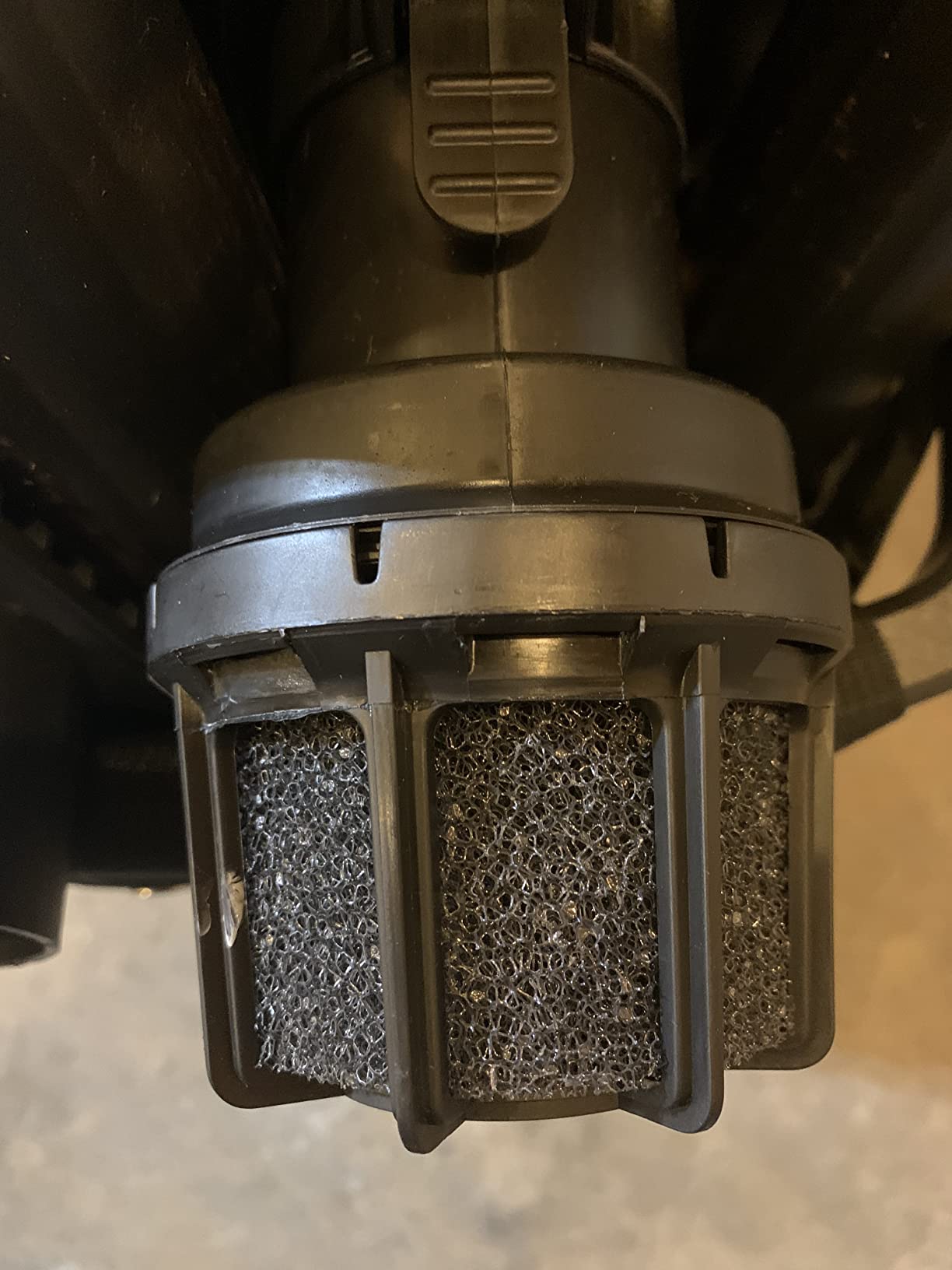 DEWALT 12 Gallon Poly Wet/Dry Vac, 5.5 HP Shop Vacuum DXV12P customer photo 2