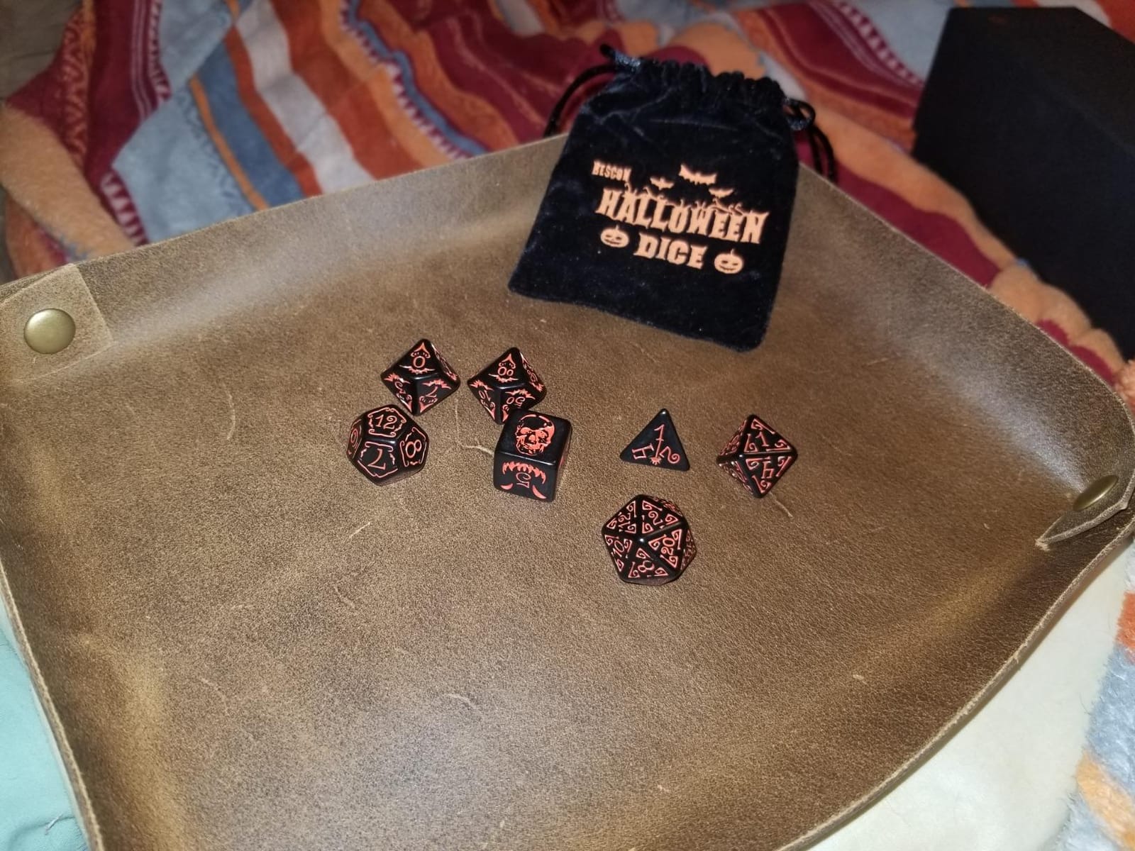 Bescon Glowing Halloween Polyhedral Dice 7pcs Set, Luminous Halloween RPG Dice Set, Glow in Dark Halloween DND Game Dice customer photo 1