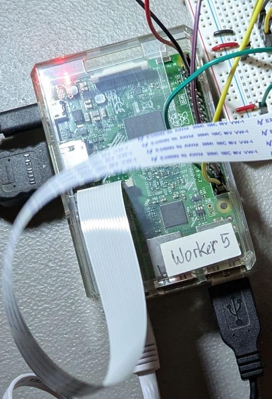 iUniker Raspberry Pi 3B+ Case - Transparent with Heatsink - Access to All Ports customer photo 1